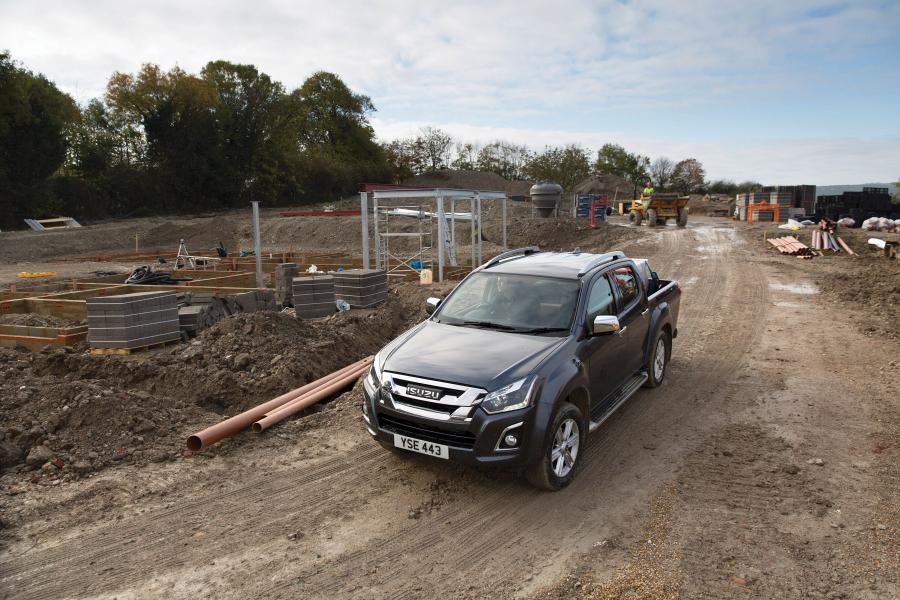  Isuzu D-Max Double Cab 2017 года  (UK) (фото 24 из 33)